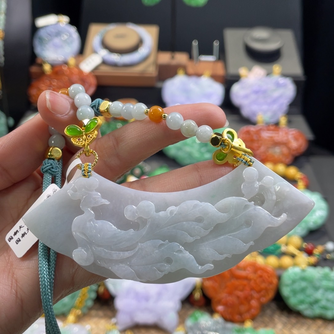 翡翠颈饰未镶嵌代编织