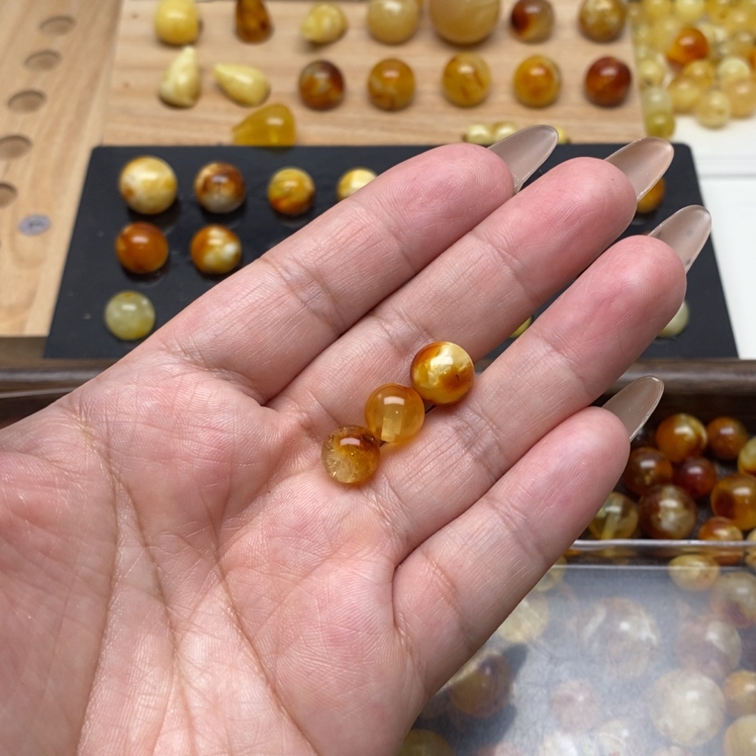 J***n琥珀未镶嵌珠宝奇石蜜蜡