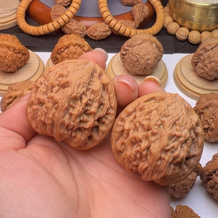 文玩核桃把件马**功福利虎头王42