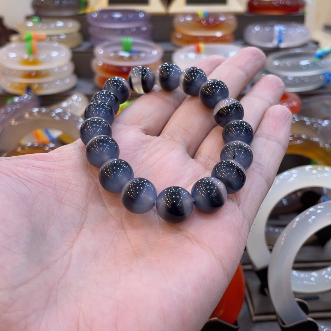 玛瑙/玉髓手串未镶嵌