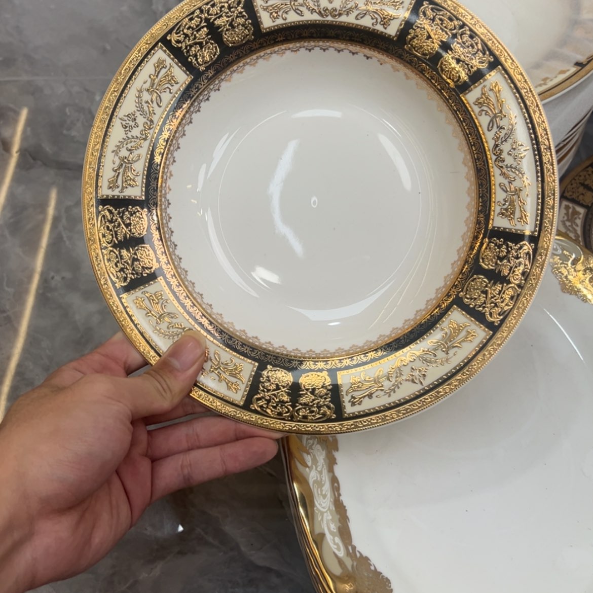 【闪购商品】瓷片9寸草帽盘两个一单福利