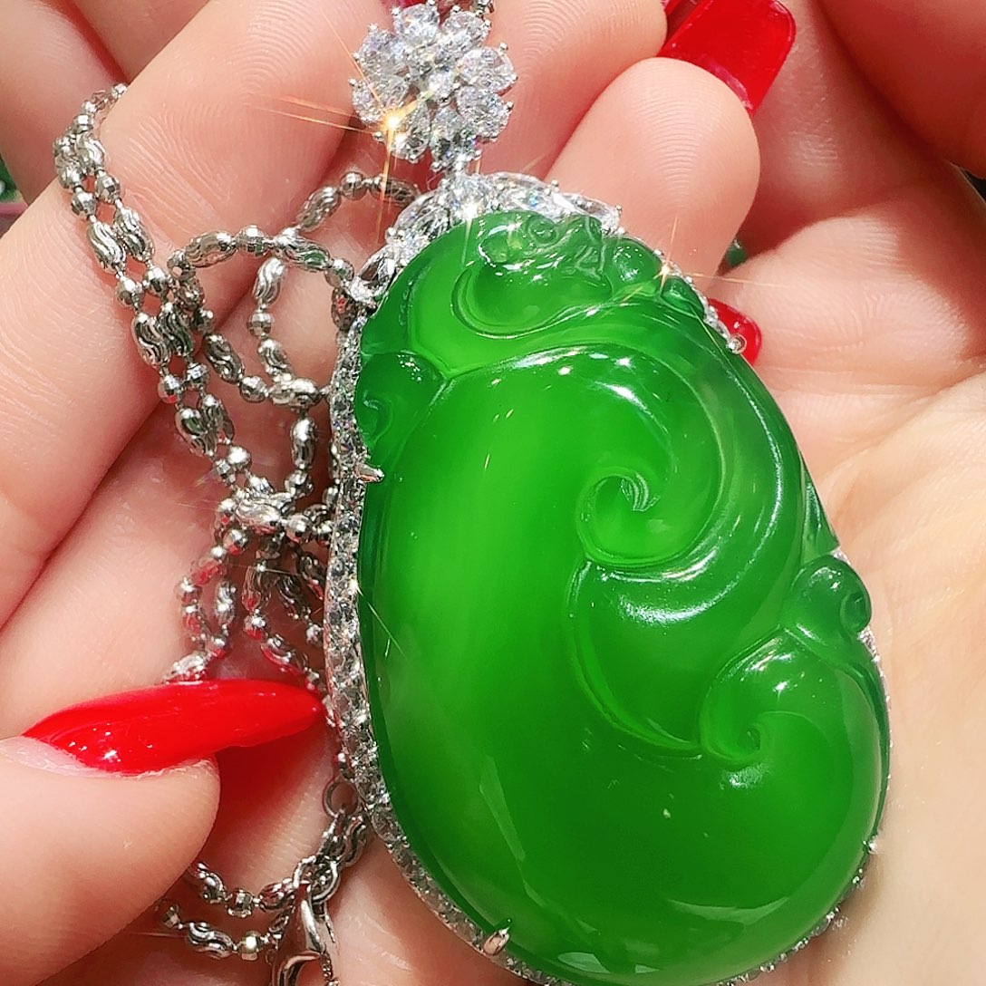 玛瑙/玉髓未镶嵌吊坠