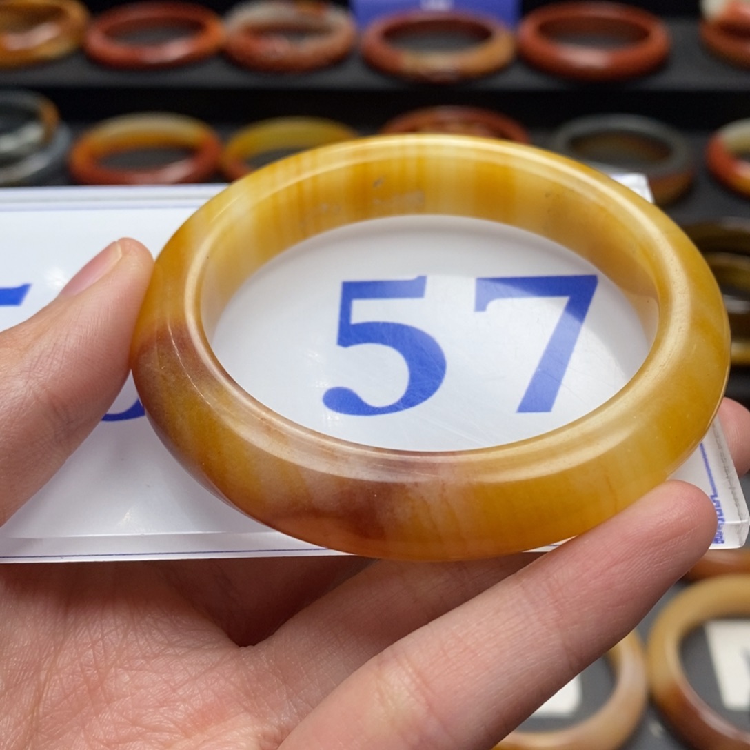 石英质玉（黄龙玉）手镯未镶嵌