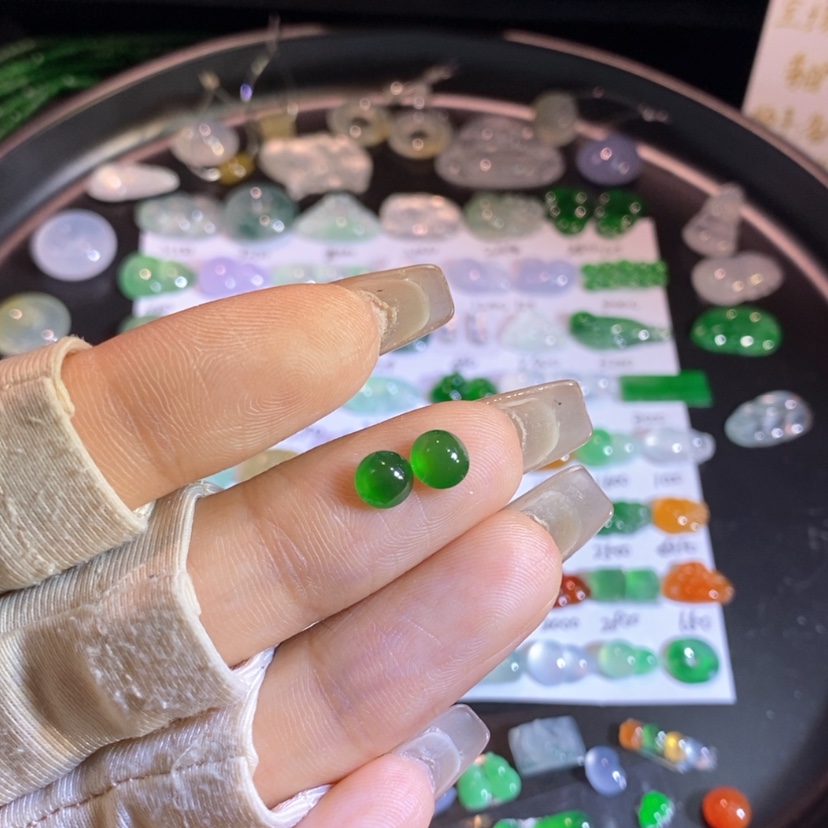 【闪购商品】翡翠挂件未镶嵌蛋面