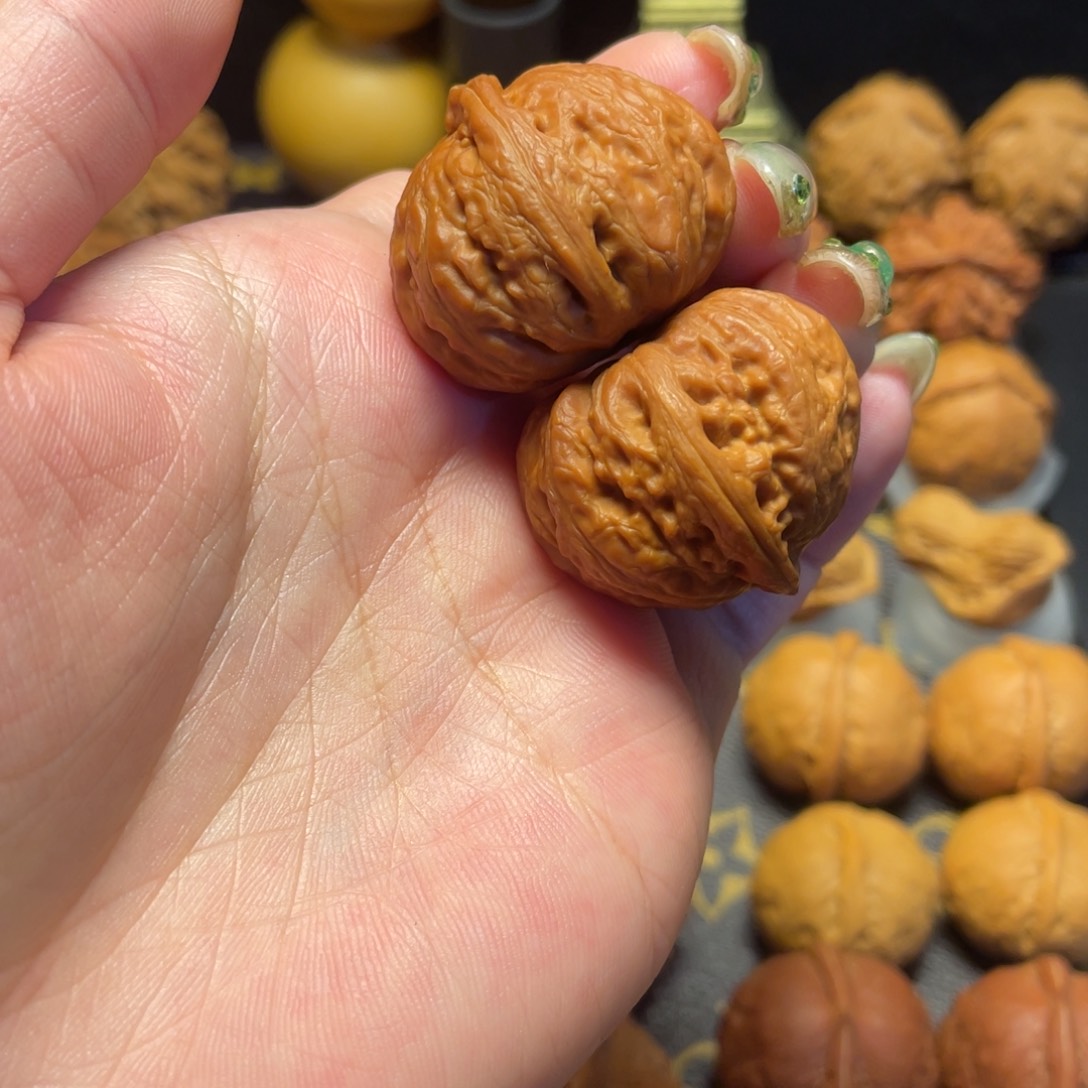 文玩核桃把件胖头陀