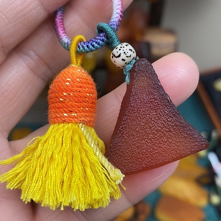 蜜蜡未镶嵌裸石钥匙扣