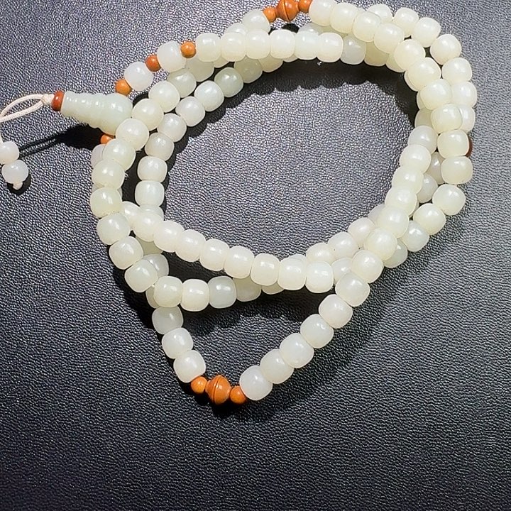 用***9和田玉未镶嵌挂件