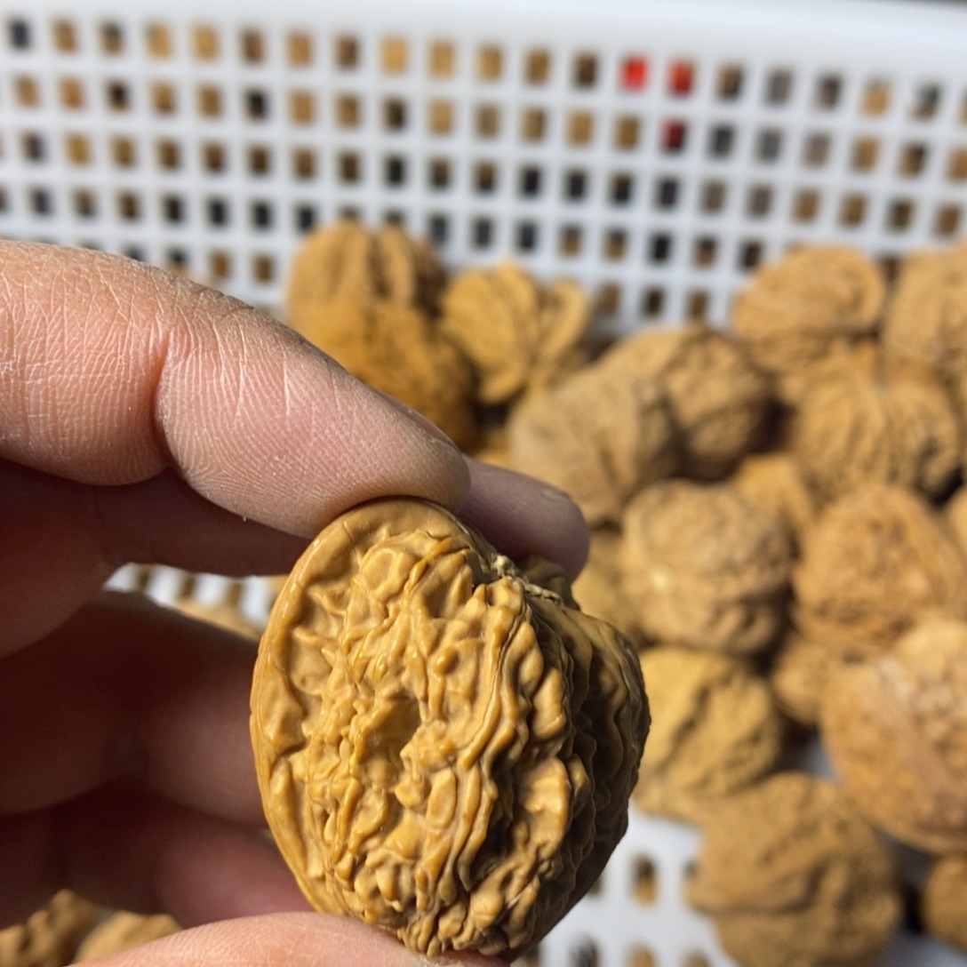 问***林文玩核桃吊坠文玩核桃