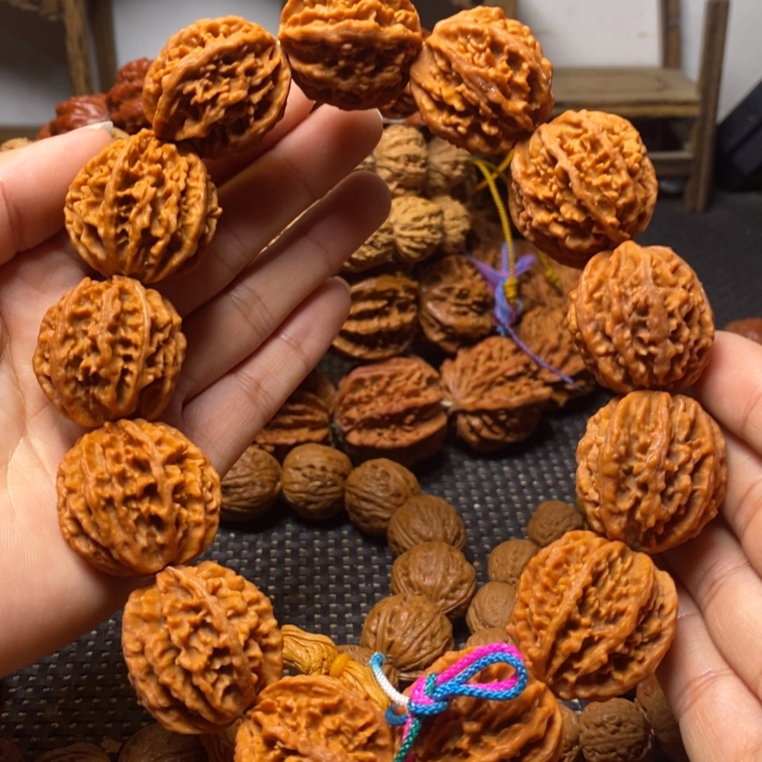 糖***T文玩核桃手串粗筋麻花八棱手持