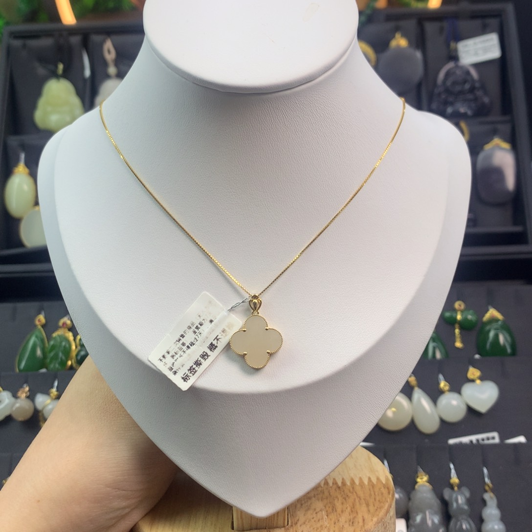 和田玉吊坠18K金镶嵌