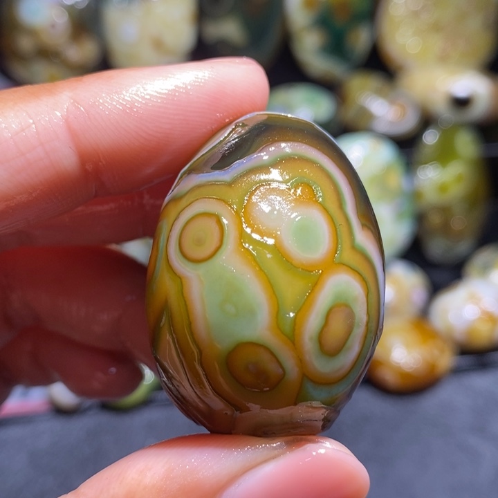 未镶嵌玛瑙/玉髓珠宝奇石