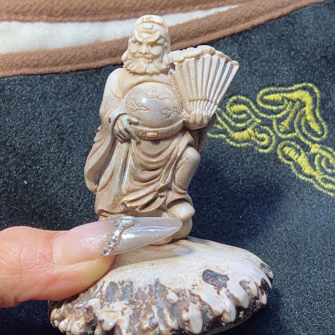 鹿骨把件?****?鹿骨鹿角