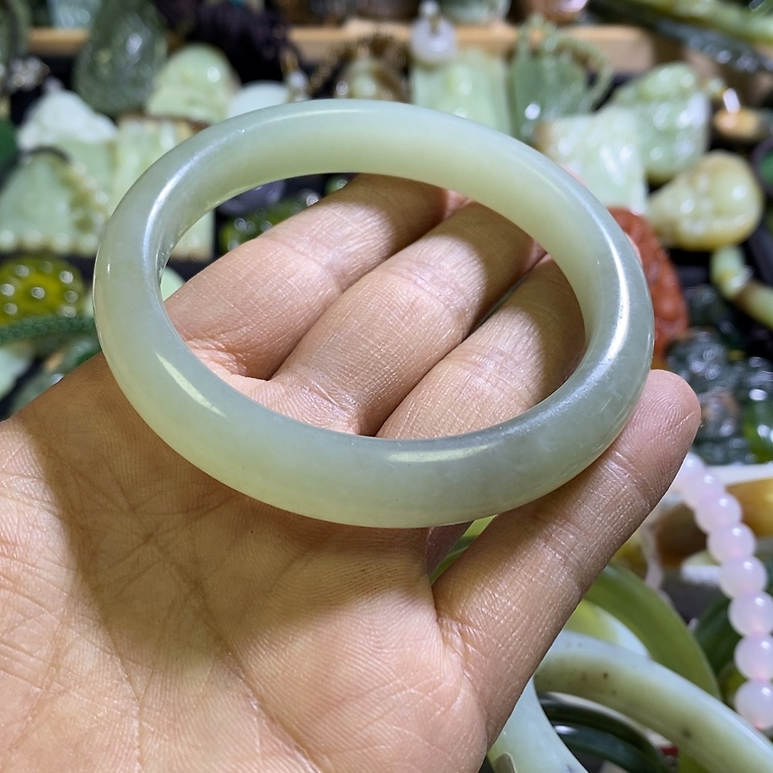 岫玉未镶嵌手镯58口径