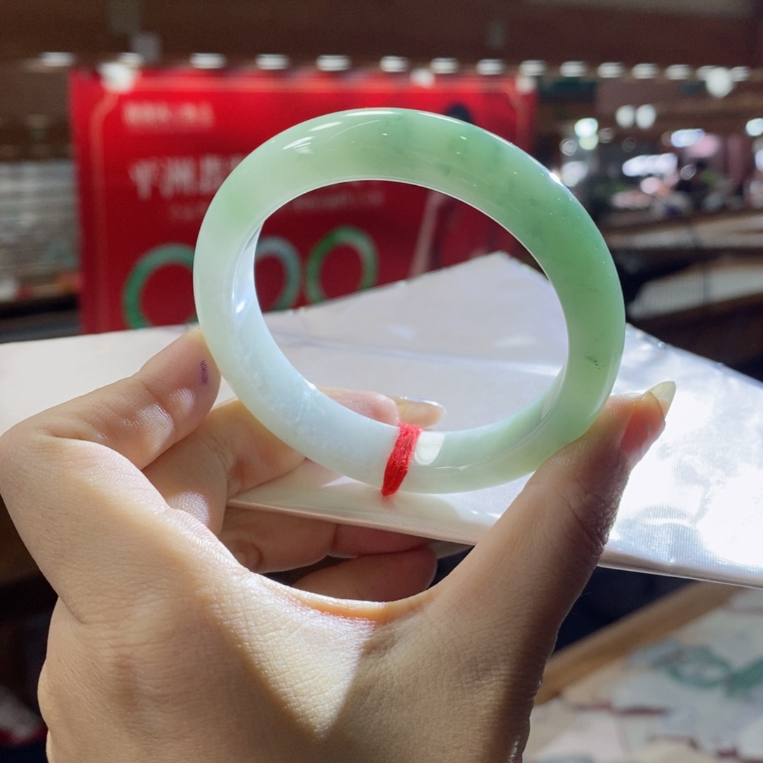 未镶嵌手镯翡翠翡翠