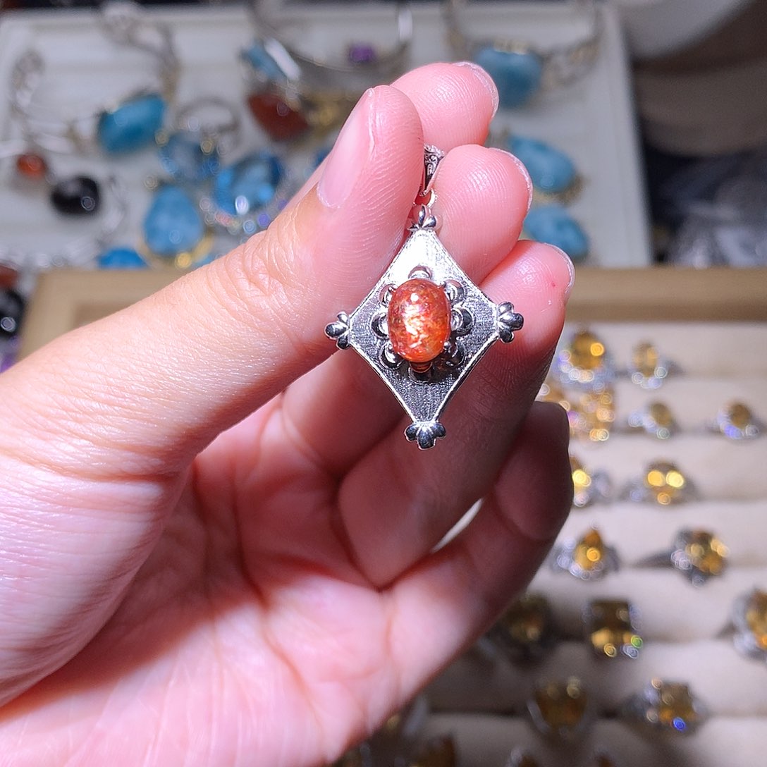 颈饰银S925镶嵌黄晶
