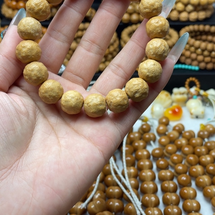 *****猴头核桃吊坠全品砂糖橘