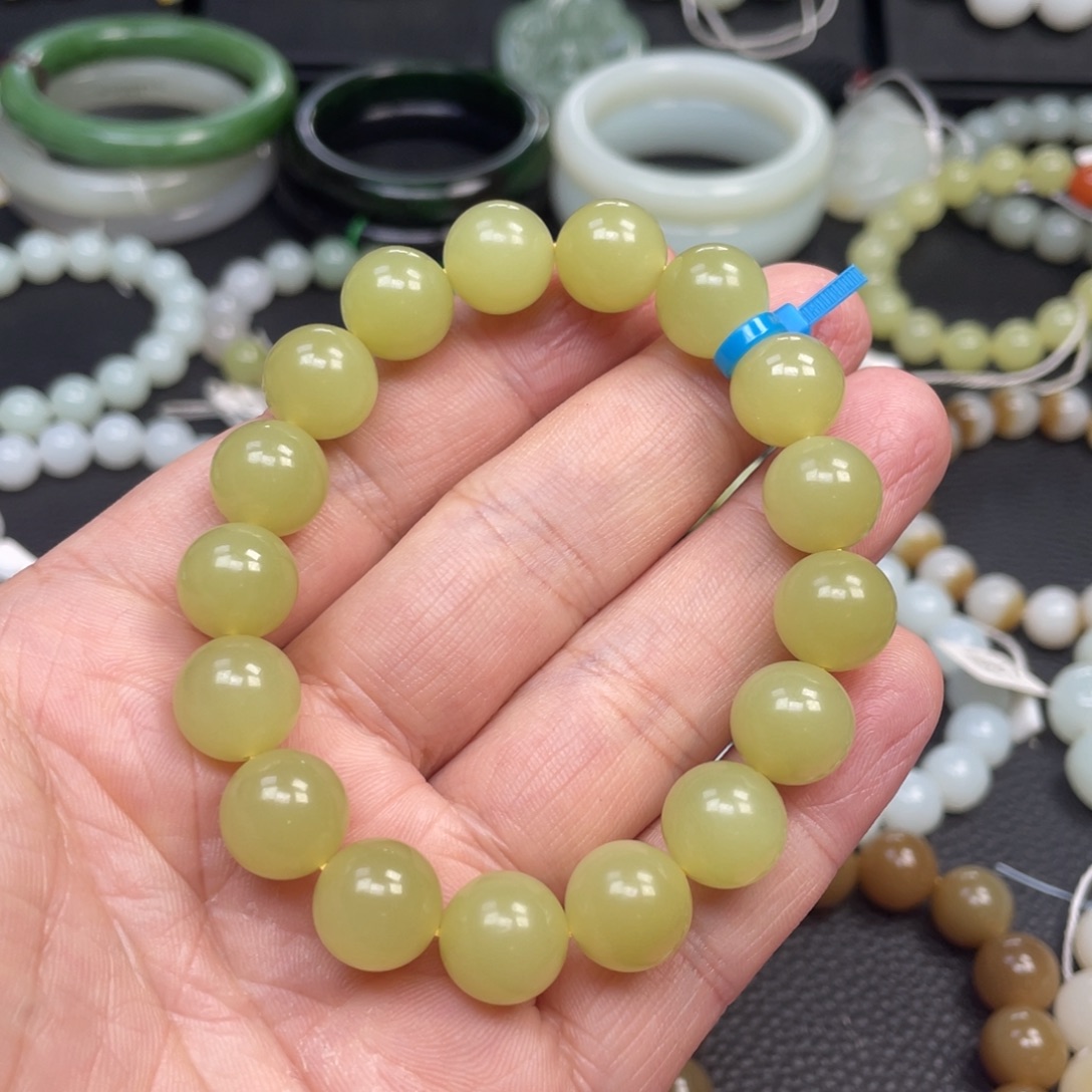 沙***海和田玉未镶嵌手链