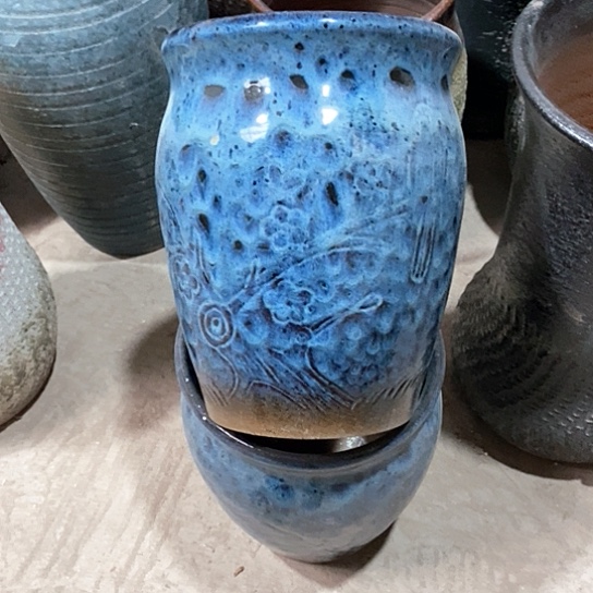 紫砂花盆口17高21羽毛蓝