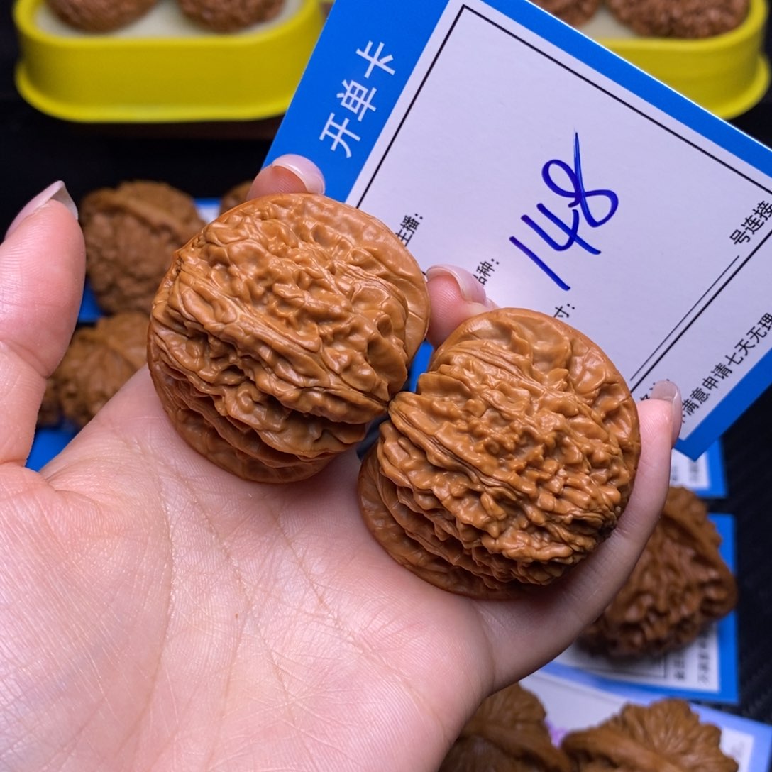 文玩核桃把件4.4四座楼狮子头148