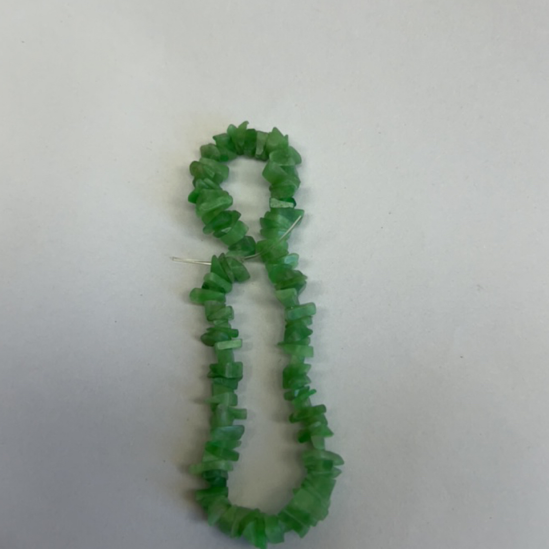 翡翠A货冰润阳绿随形岁岁平安卡5 - 6mm绿色单圈