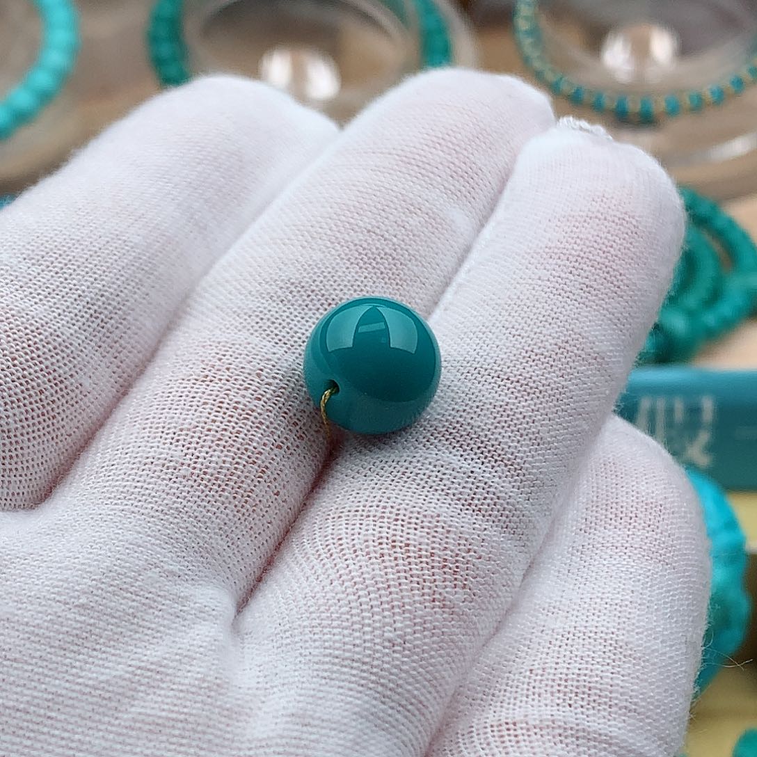 绿松石颈饰未镶嵌