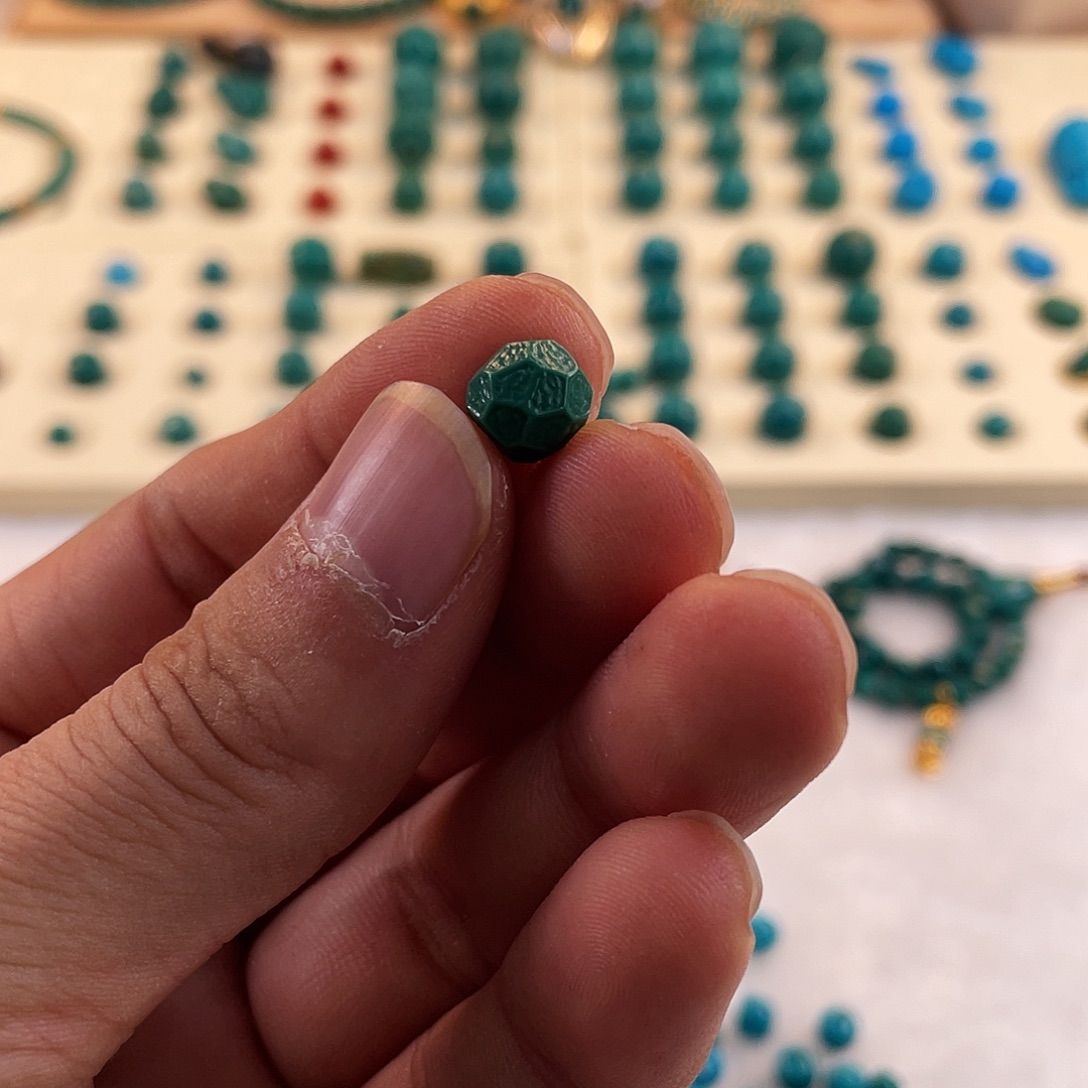 绿松石未镶嵌耳饰