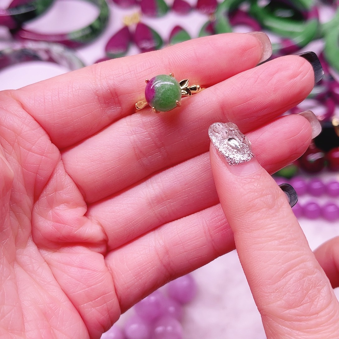 红宝石未镶嵌戒指