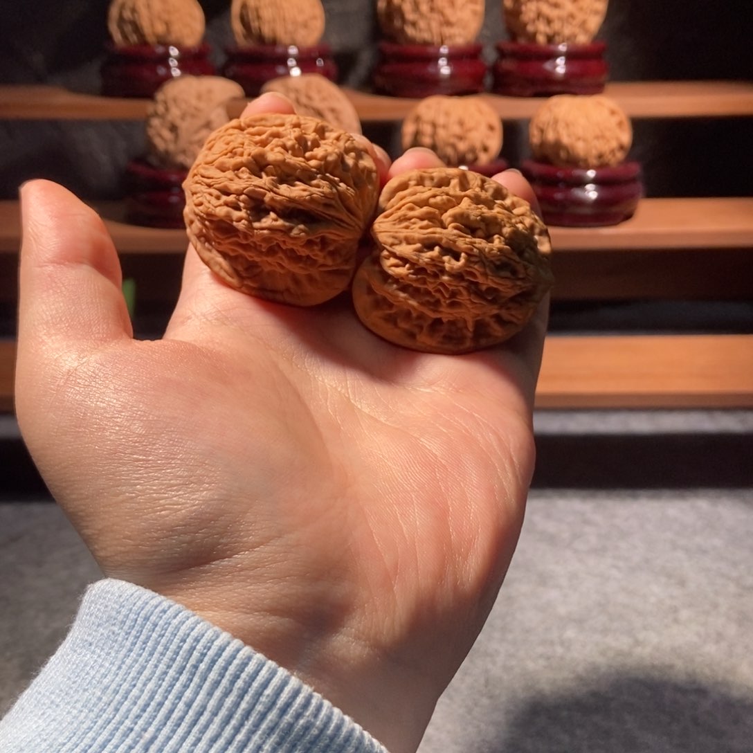 核桃把件李*圻40虎头全品