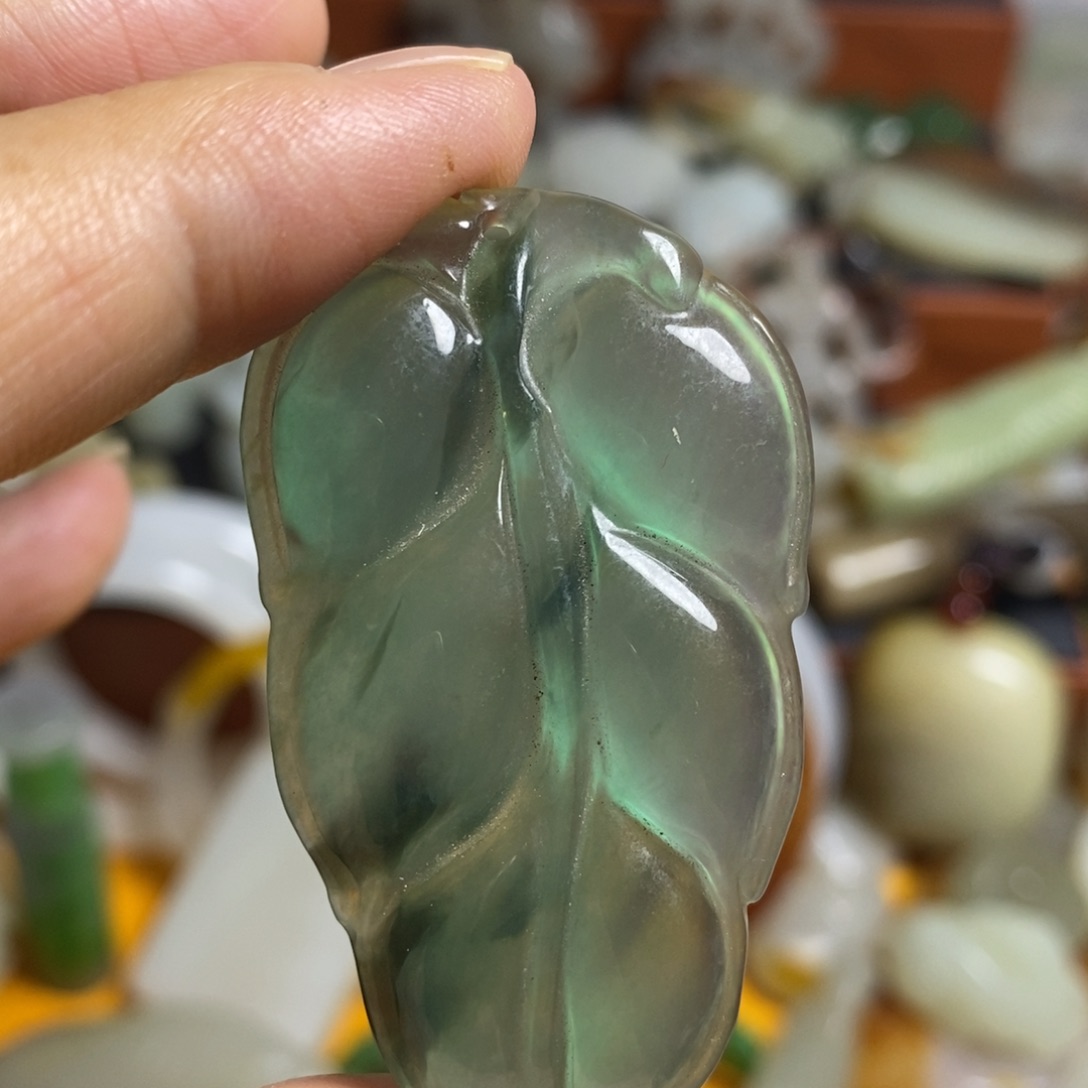 颈饰未镶嵌和田玉（糖玉）