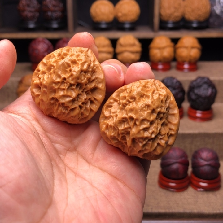 橄榄核吊坠8碧波金蟾38