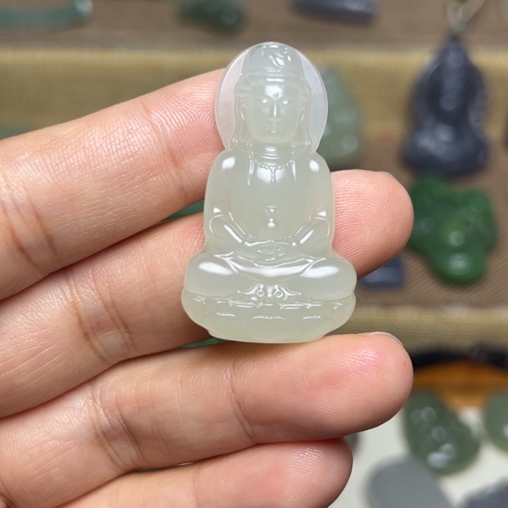 和田玉未镶嵌颈饰