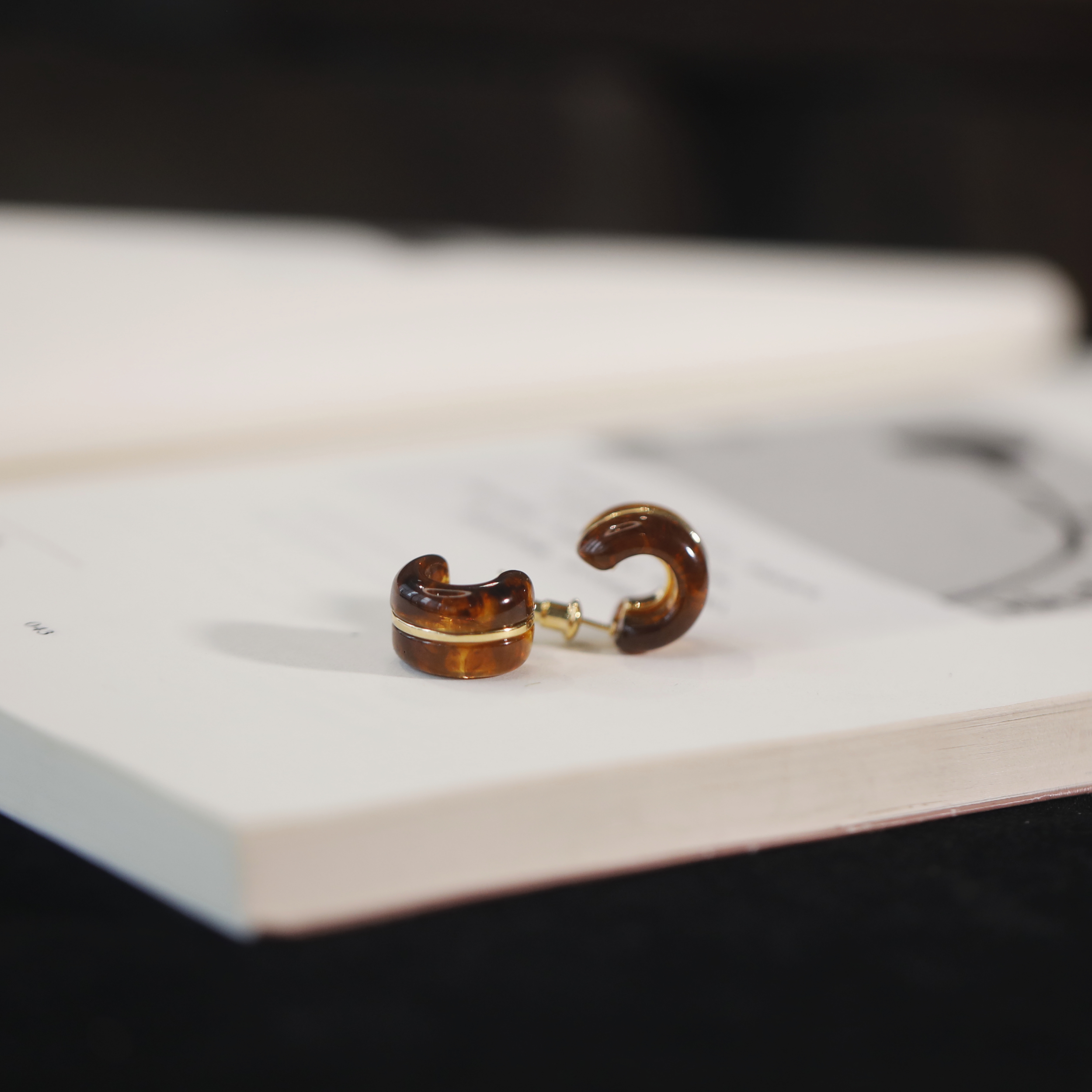 非金属亚克力耳饰 麦麦【可程】时尚 咖色 耳钉  多样性发一