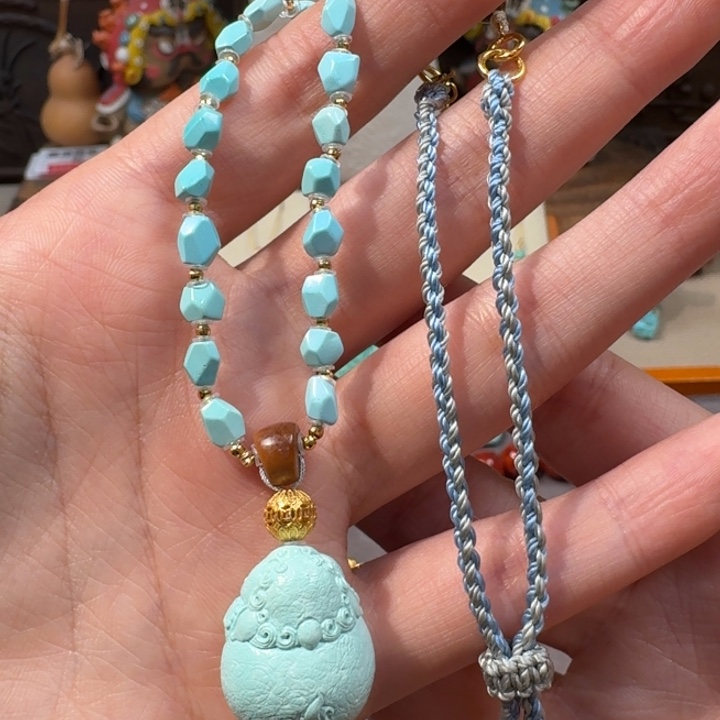 绿松石18K金镶嵌毛衣链貔貅