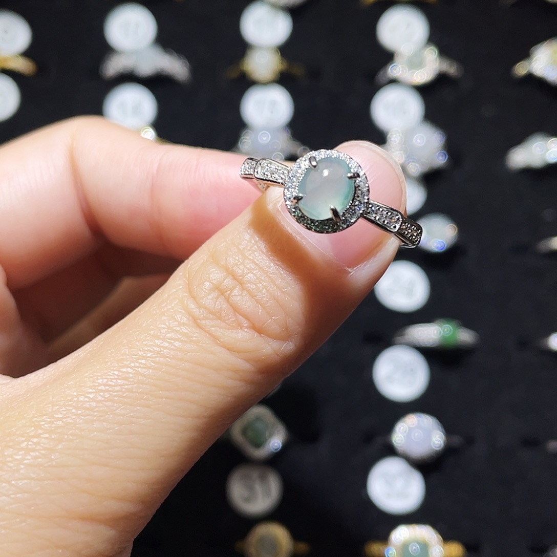 翡翠未镶嵌戒指戒指