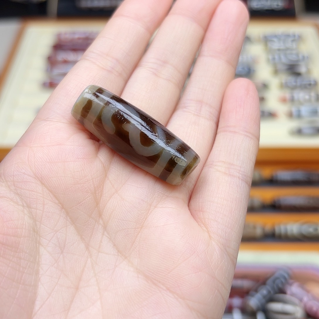 玛瑙/玉髓颈饰合金小**?