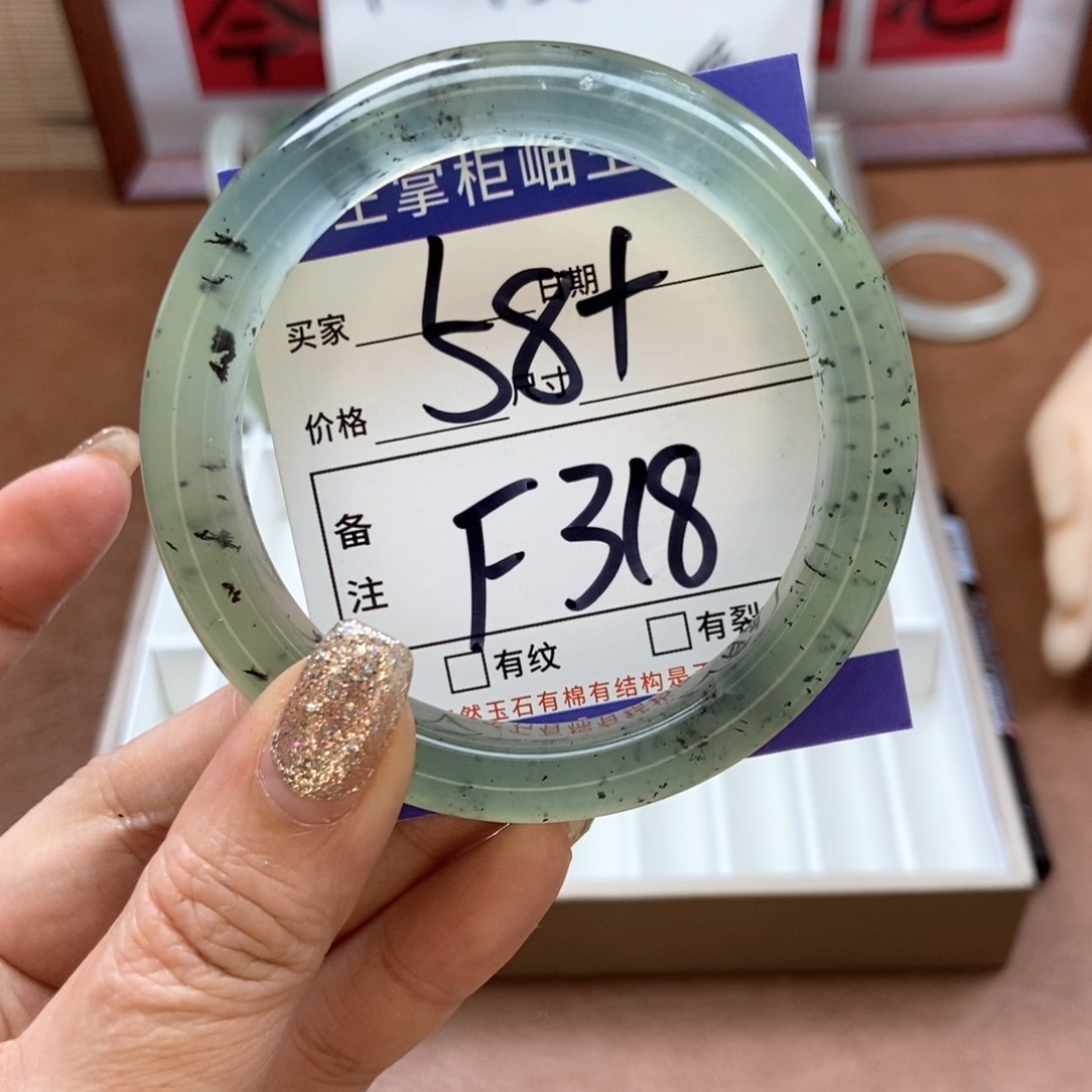 岫玉手镯手镯未镶嵌