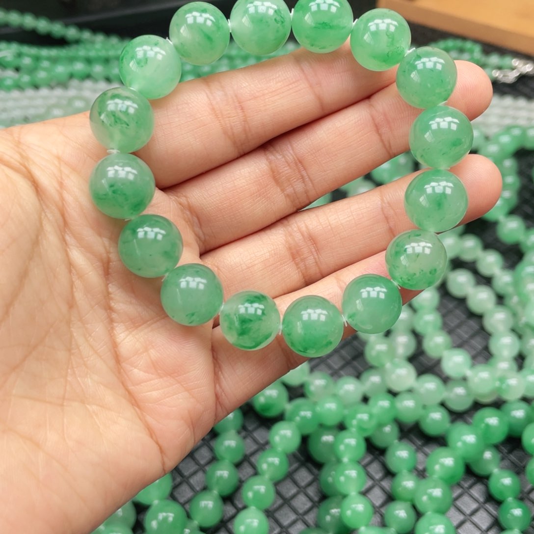 石英质玉手链未镶嵌