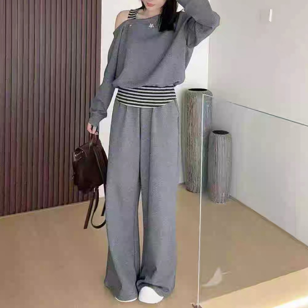 【小白姐姐】619秋冬条纹露肩假两件套装