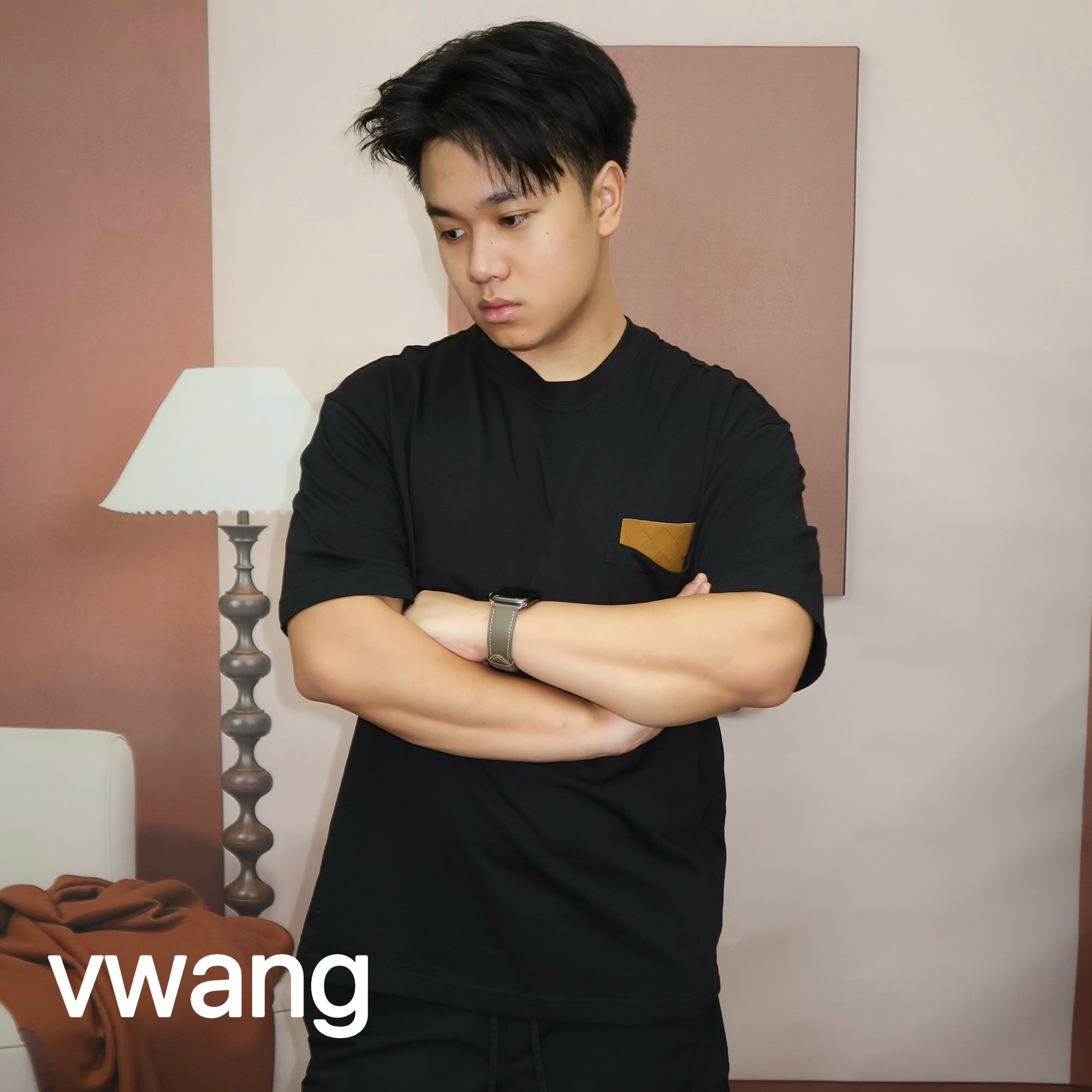 vwang【BBVV】圆领口袋皮标短袖T恤时尚潮流舒适百搭男女同款