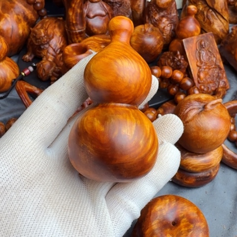 松木（琥珀木）无事牌小瑕疵