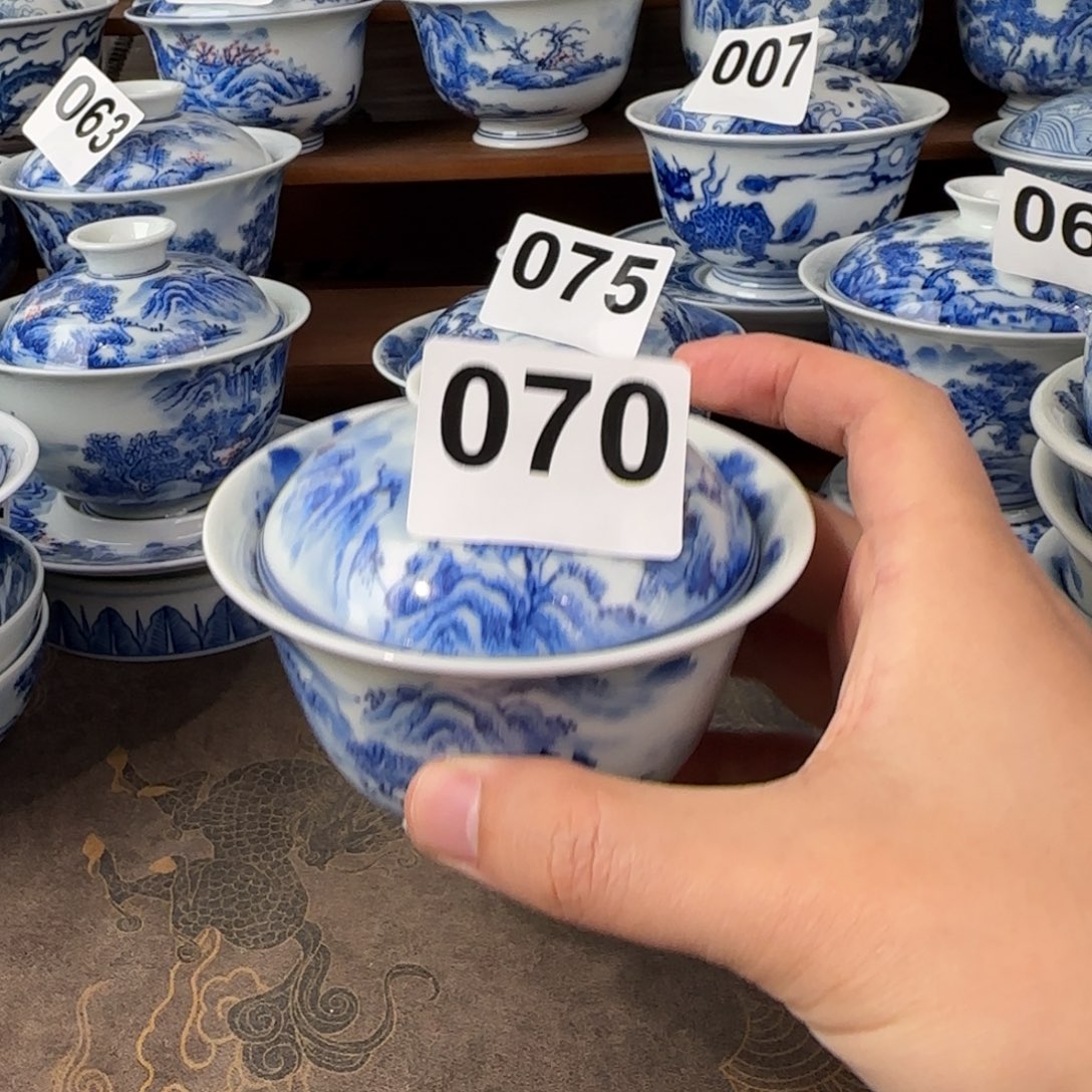 景德镇手绘四面满绘盖碗