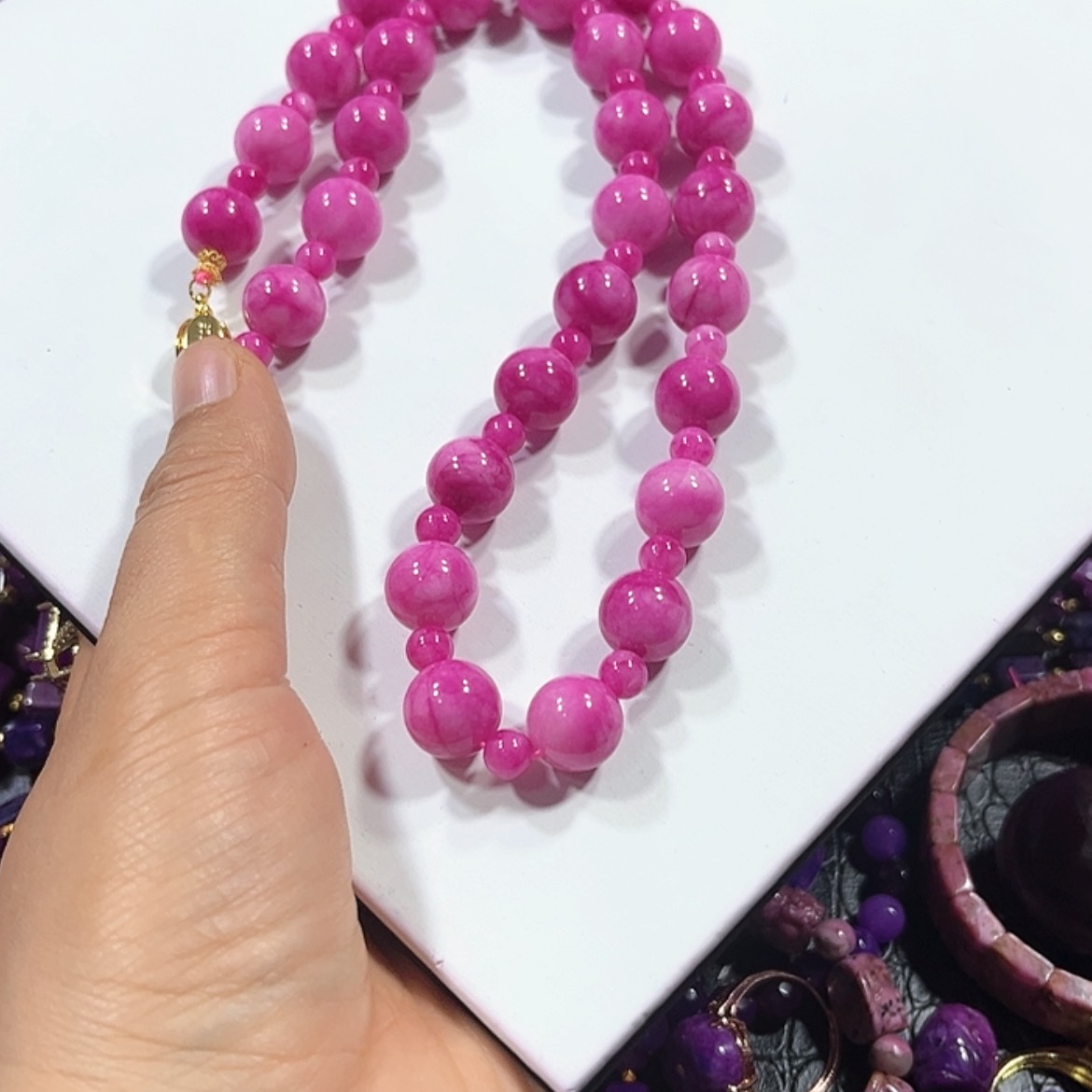 【闪购商品】玻璃颈饰舒具石老油料70