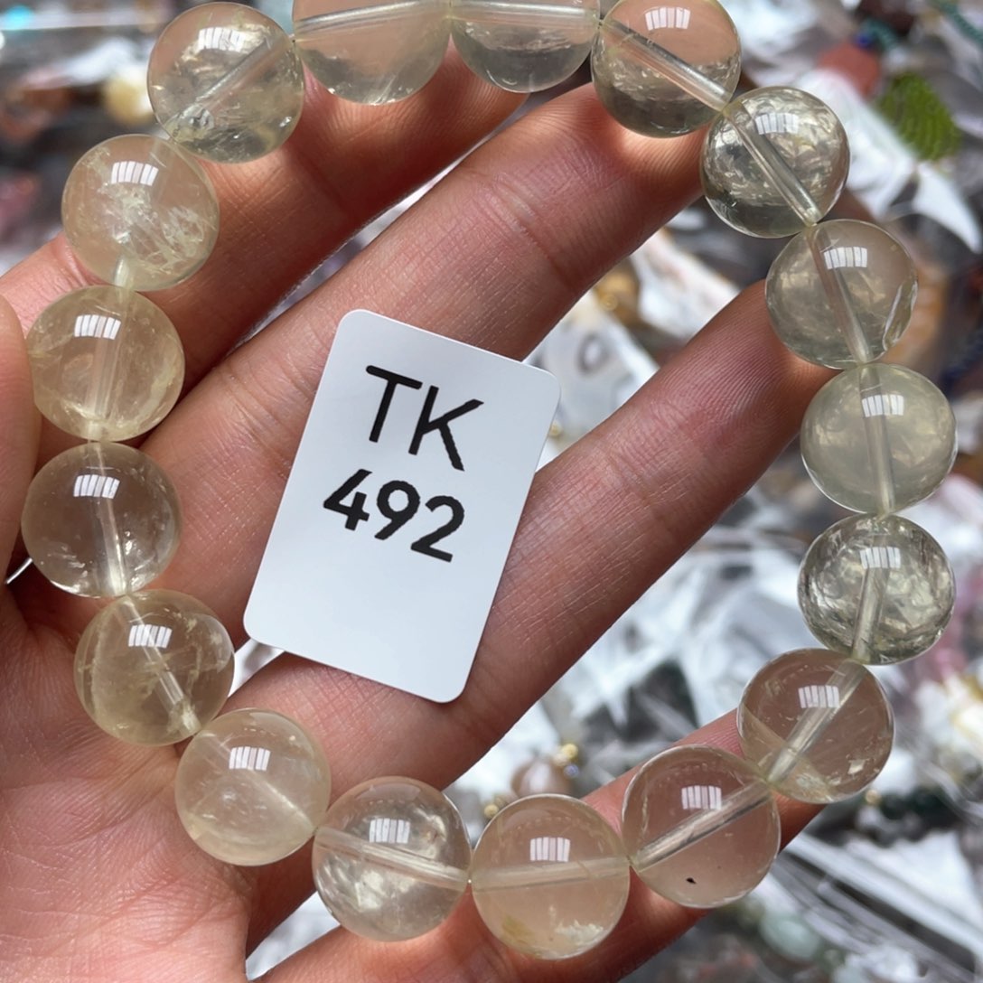 水晶多样性发一只未镶嵌