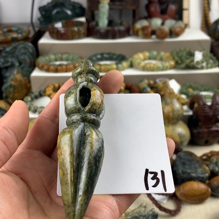 岫岩河磨玉（透闪石质玉）未镶嵌珠宝奇石