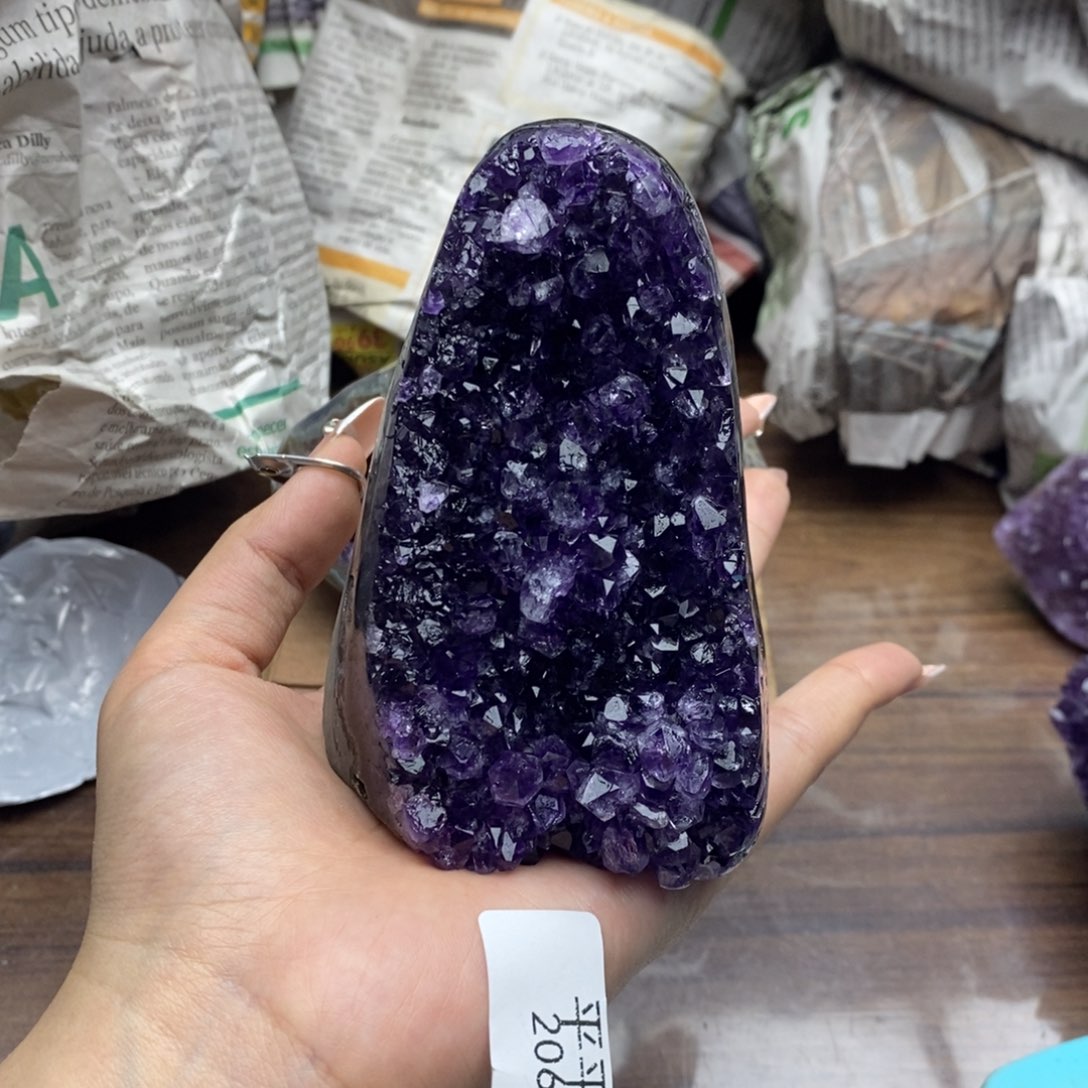 乌拉圭未镶嵌紫晶