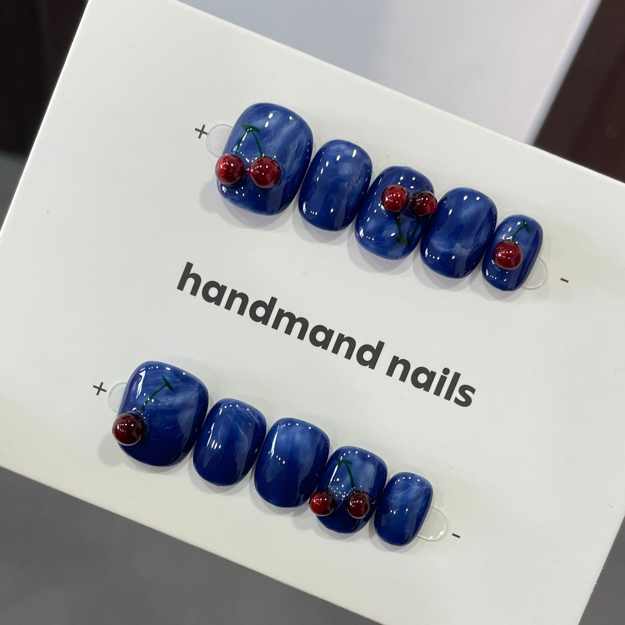 【蓝冰樱桃冻】纯手工手捏樱桃蓝色晕染高级感显白短款穿戴甲