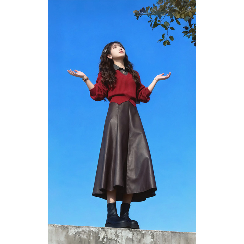 小香风复古polo领红色毛衣女秋季穿搭软糯宽松假两件针织皮裙套装
