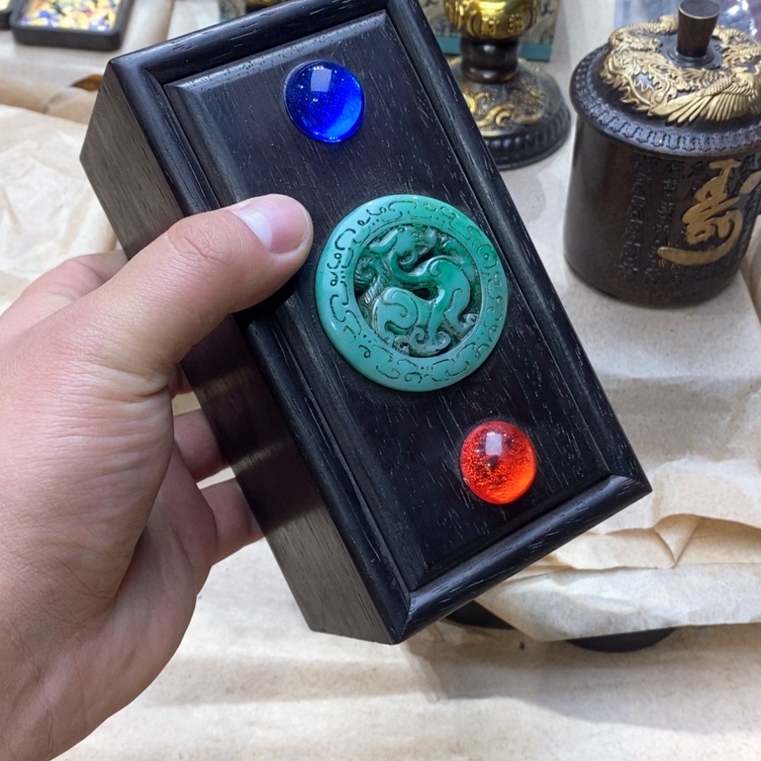 大叶紫檀（黑酸枝木类）