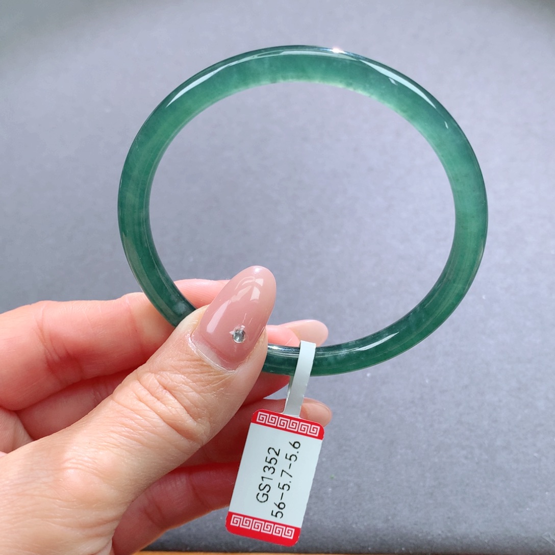 翡翠手镯未镶嵌天然翡翠手镯叮当镯