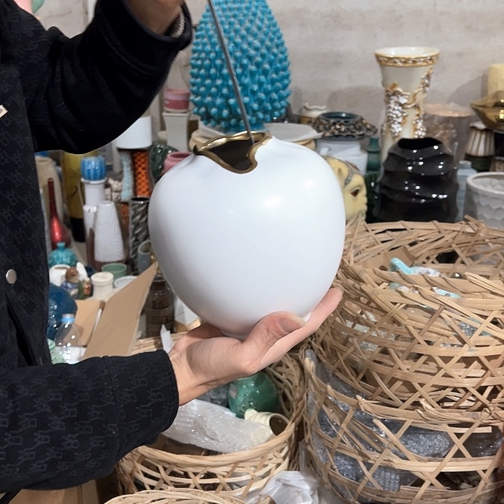 瓶高度18厘米口径6厘米微瑕捡漏